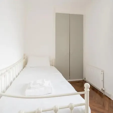 Unique & Central 3bd - City Apartman